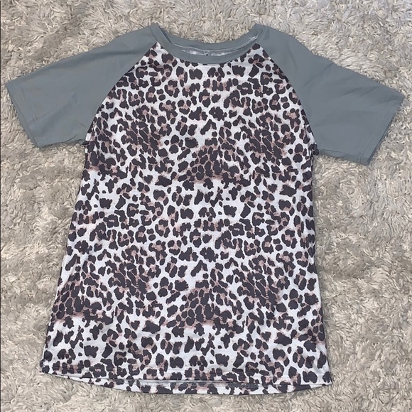 Leopard Tee - Picture 2 of 2